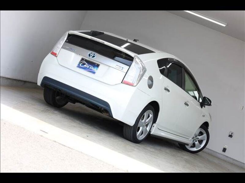PRIUS PHV