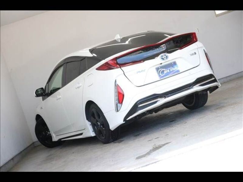 PRIUS PHV
