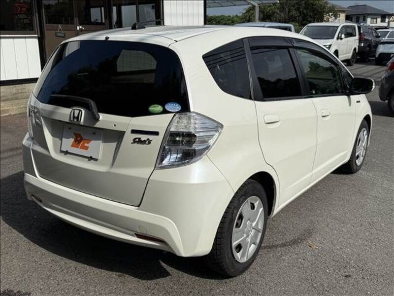 FIT HYBRID