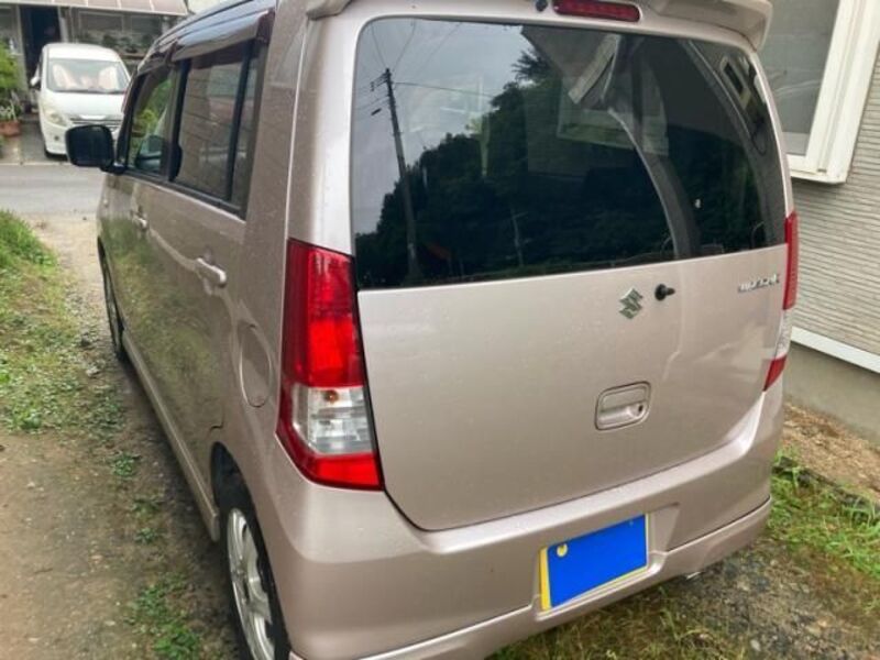 WAGON R