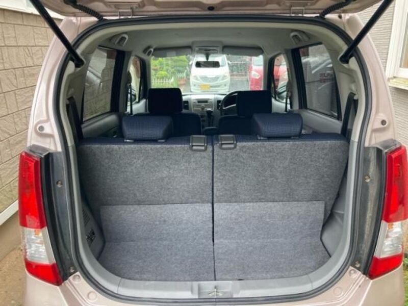 WAGON R