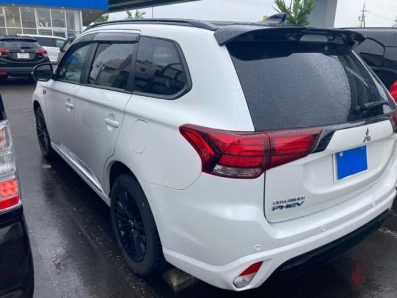 OUTLANDER PHEV