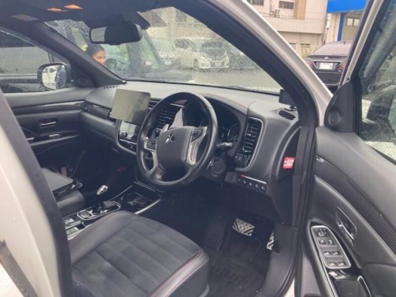OUTLANDER PHEV