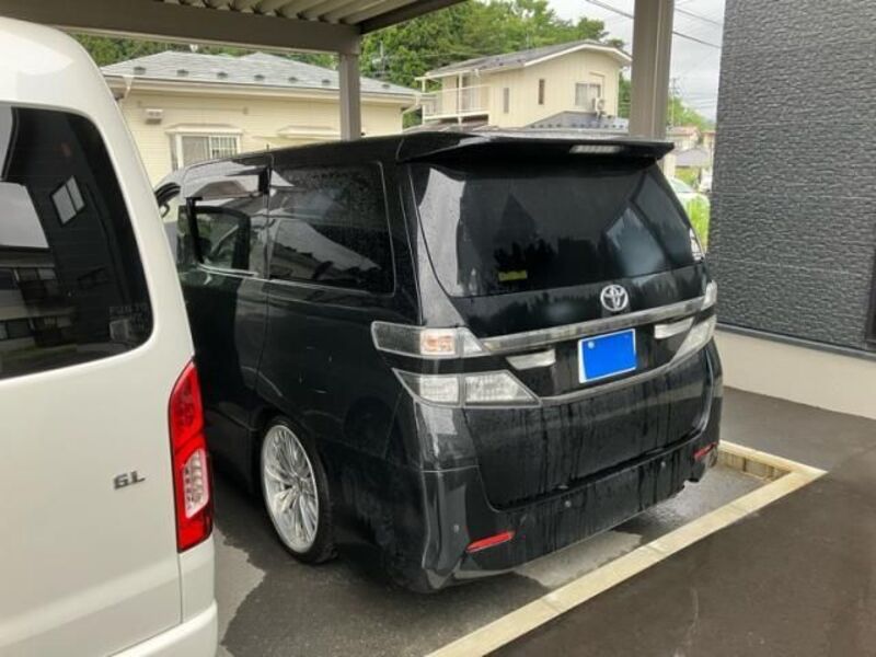 VELLFIRE