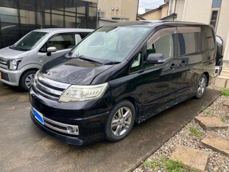 NISSAN SERENA