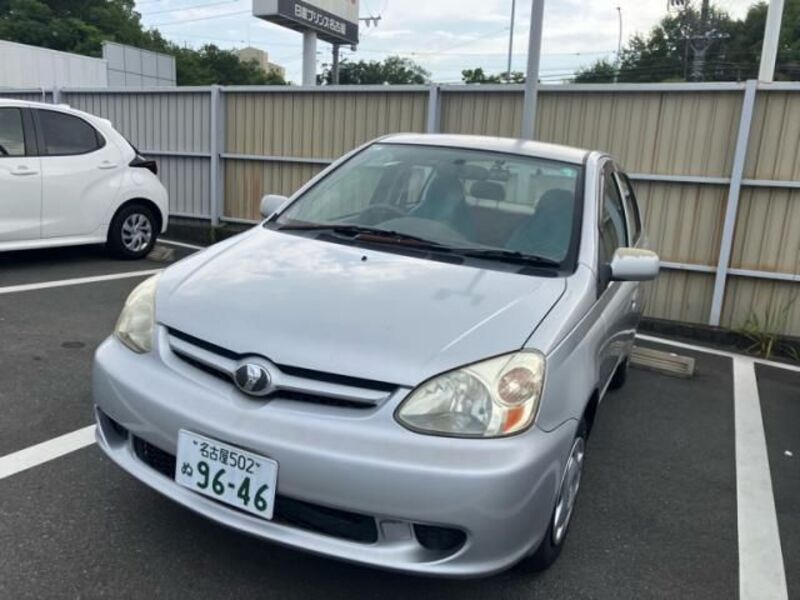 TOYOTA PLATZ