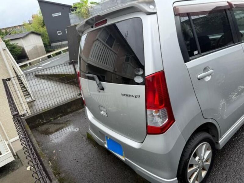 WAGON R