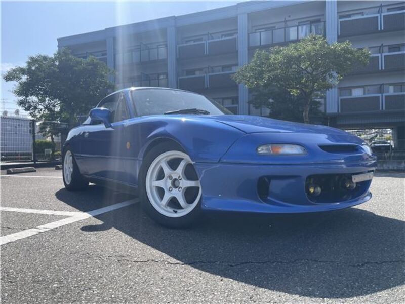 EUNOS ROADSTER