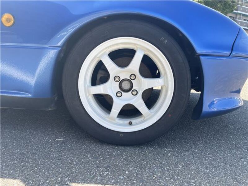 EUNOS ROADSTER
