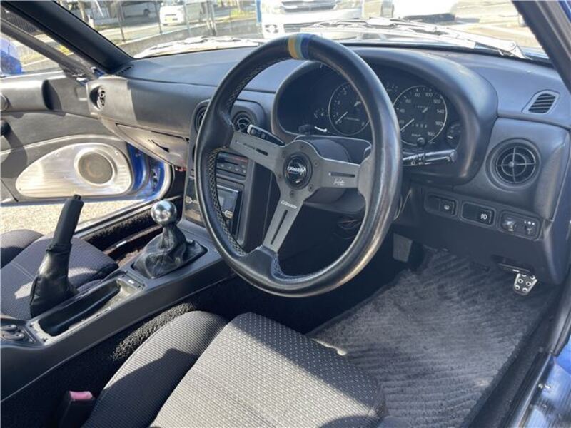 EUNOS ROADSTER
