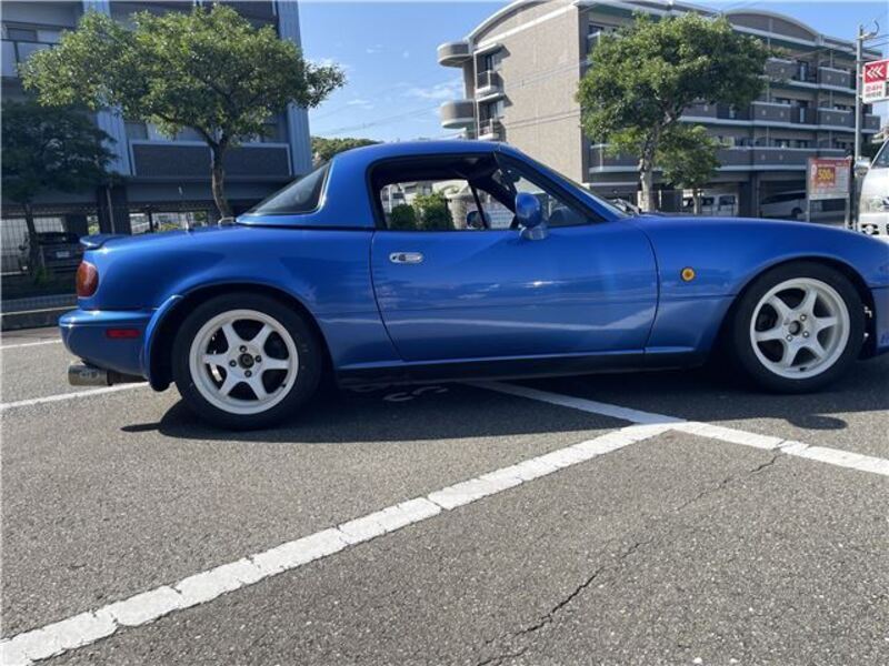 EUNOS ROADSTER