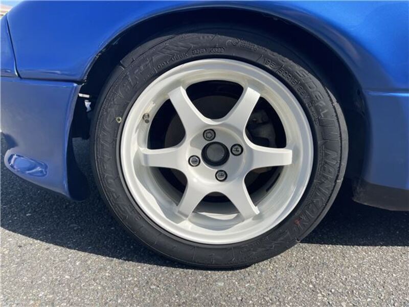 EUNOS ROADSTER