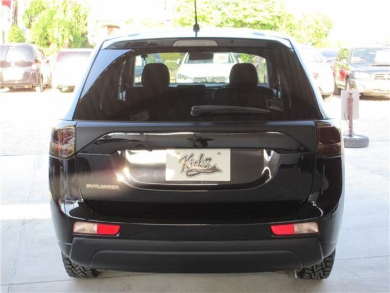OUTLANDER