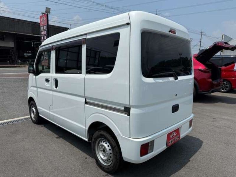 MINICAB VAN
