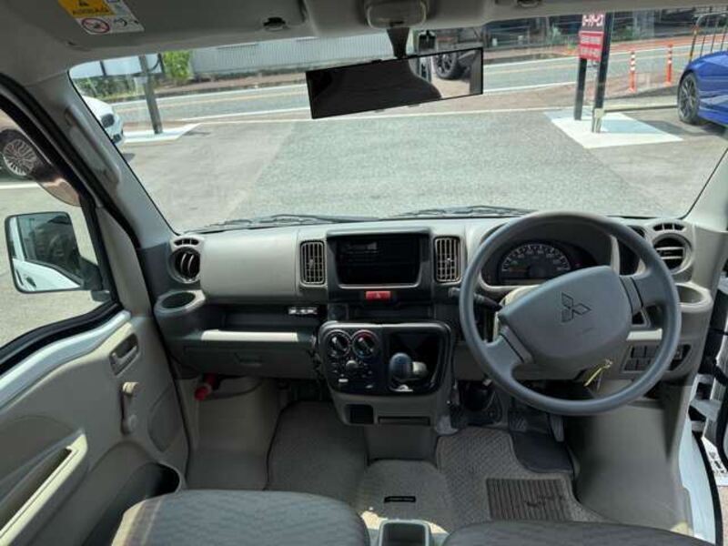MINICAB VAN