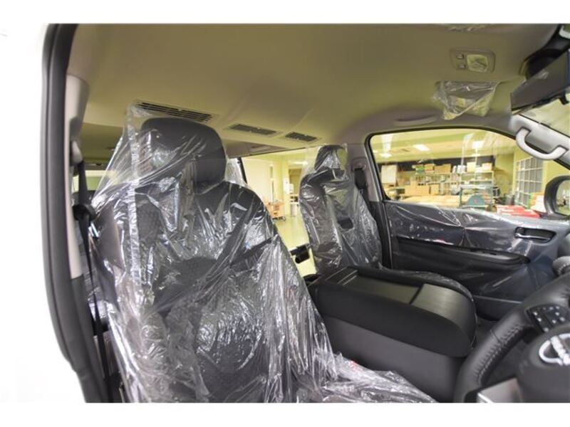 CARAVAN VAN
