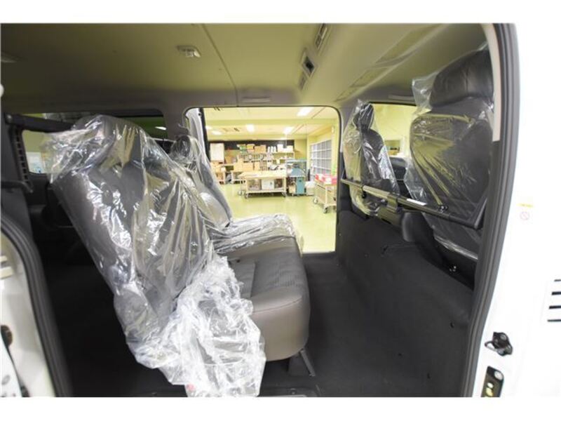 CARAVAN VAN