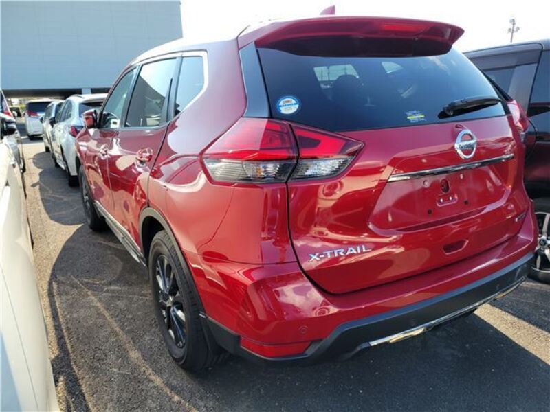 X-TRAIL