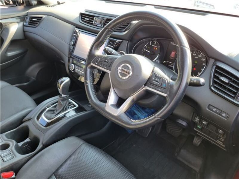 X-TRAIL