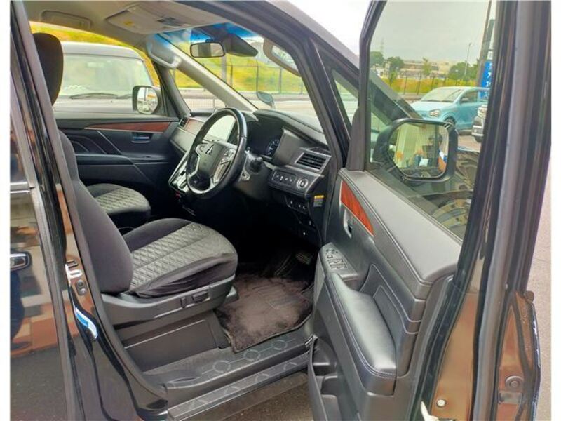 DELICA D5
