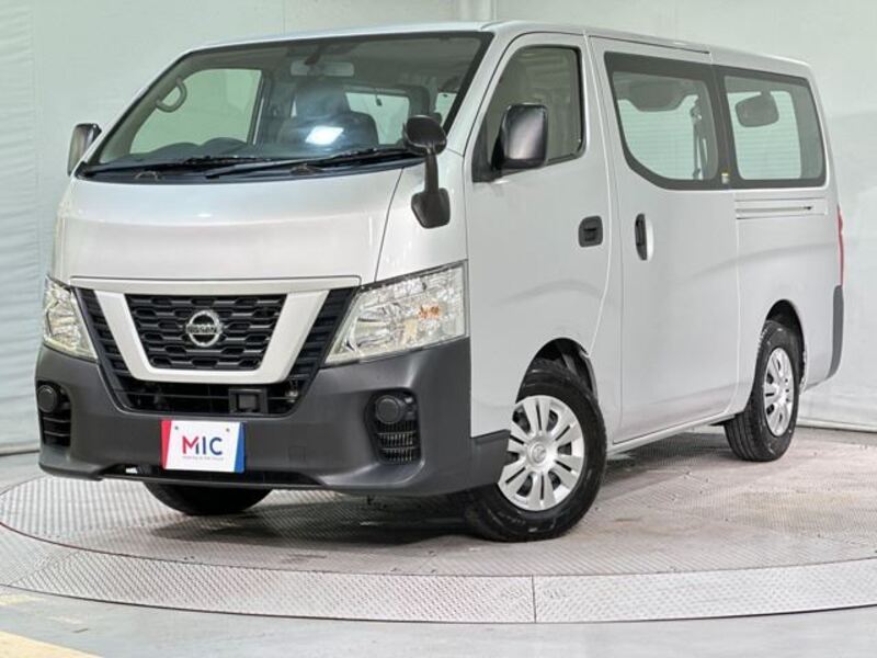 NV350 CARAVAN-0