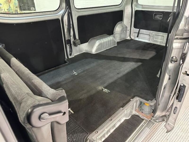 NV350 CARAVAN