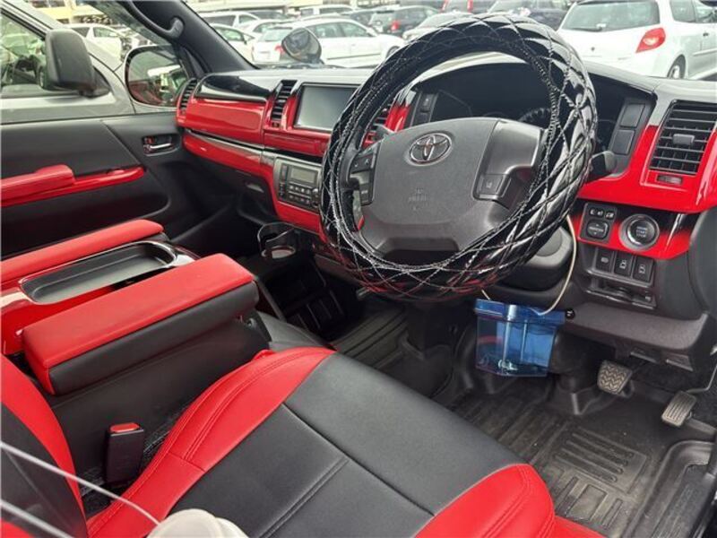 HIACE VAN