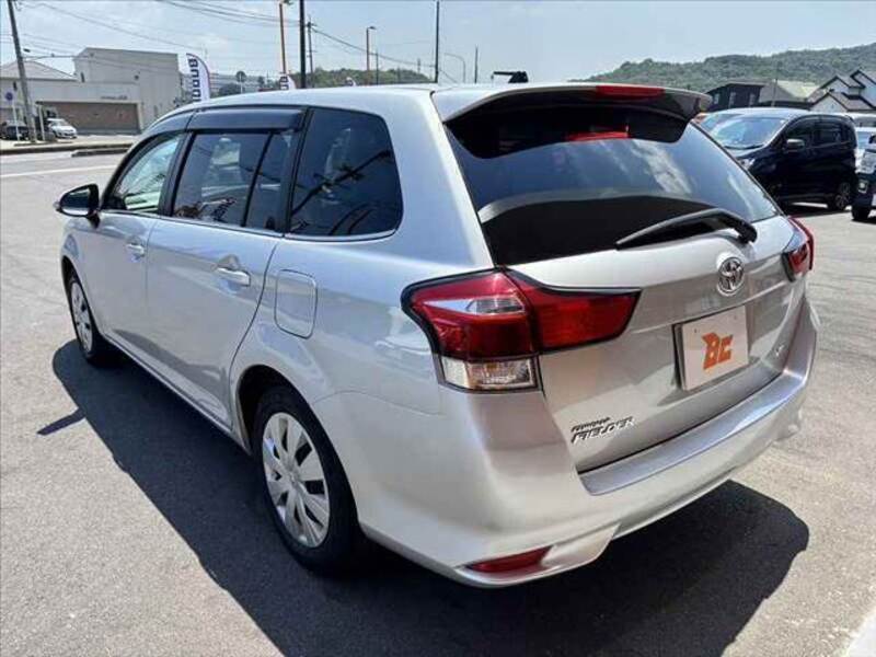 COROLLA FIELDER