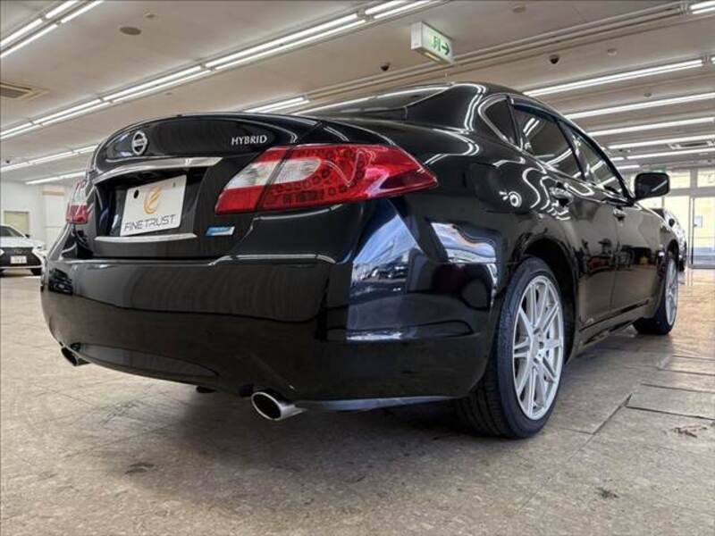 FUGA HYBRID
