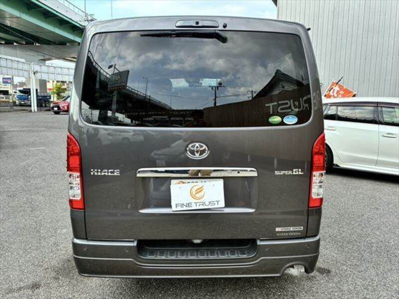 HIACE VAN