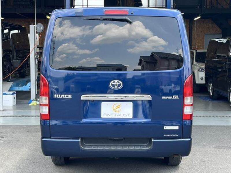HIACE VAN