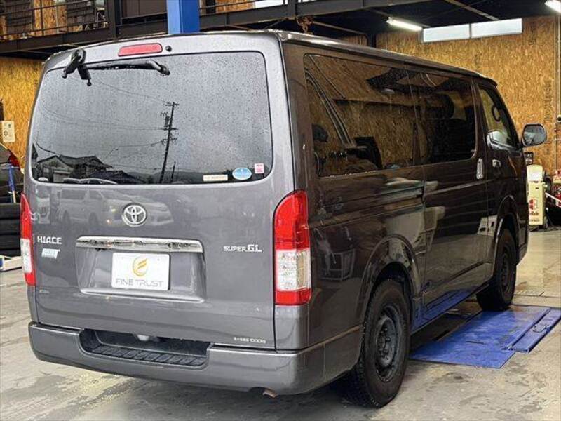 HIACE VAN