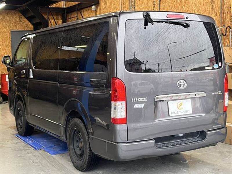 HIACE VAN