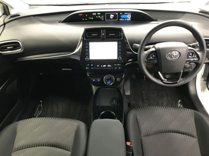 PRIUS PHV