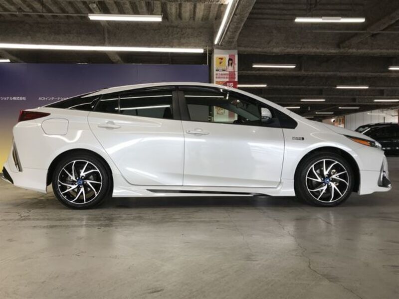 PRIUS PHV