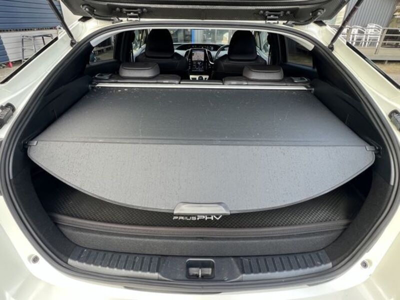 PRIUS PHV