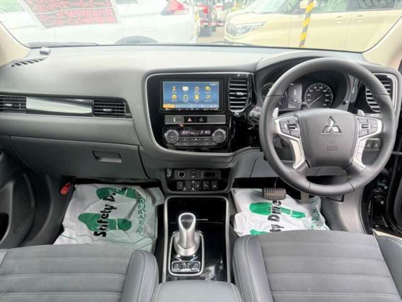 OUTLANDER PHEV