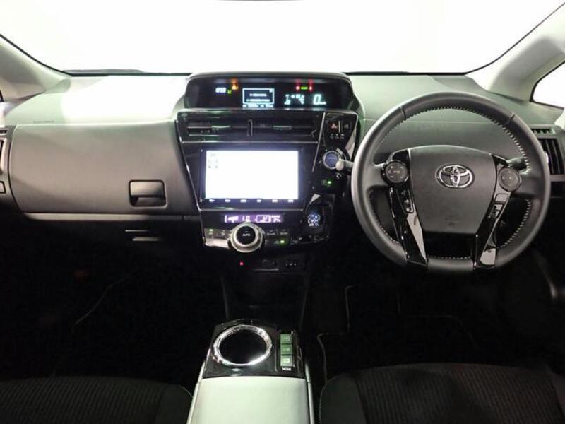 PRIUS ALPHA
