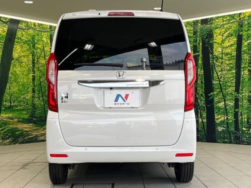 N BOX