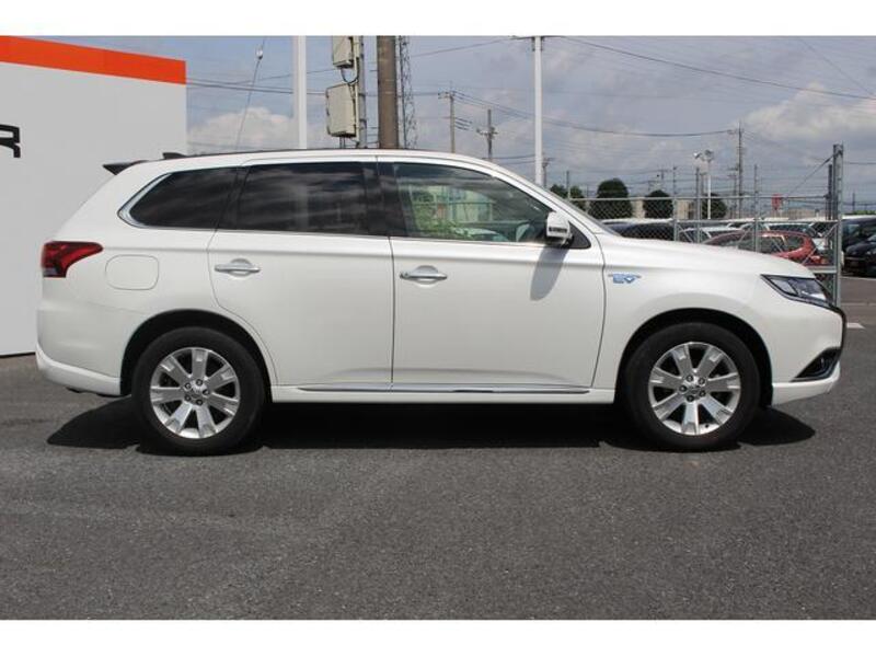 OUTLANDER PHEV
