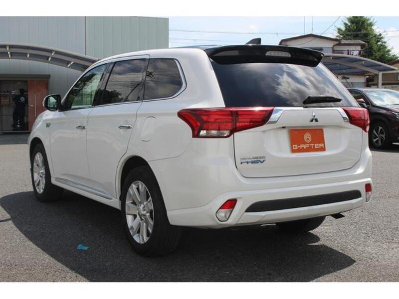OUTLANDER PHEV