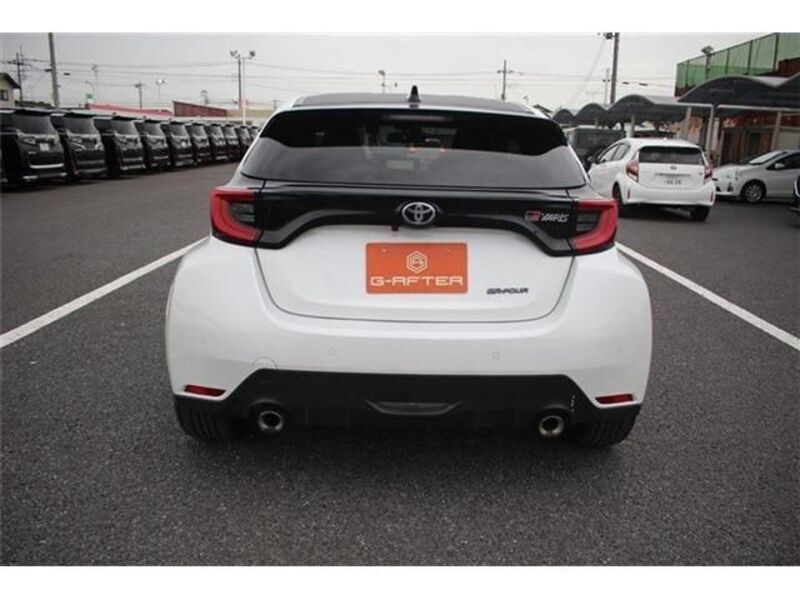 GR YARIS