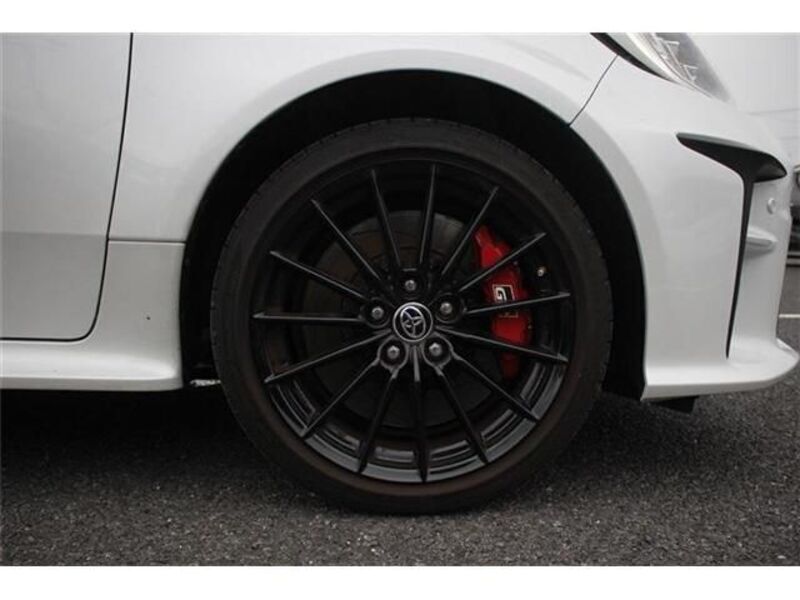 GR YARIS