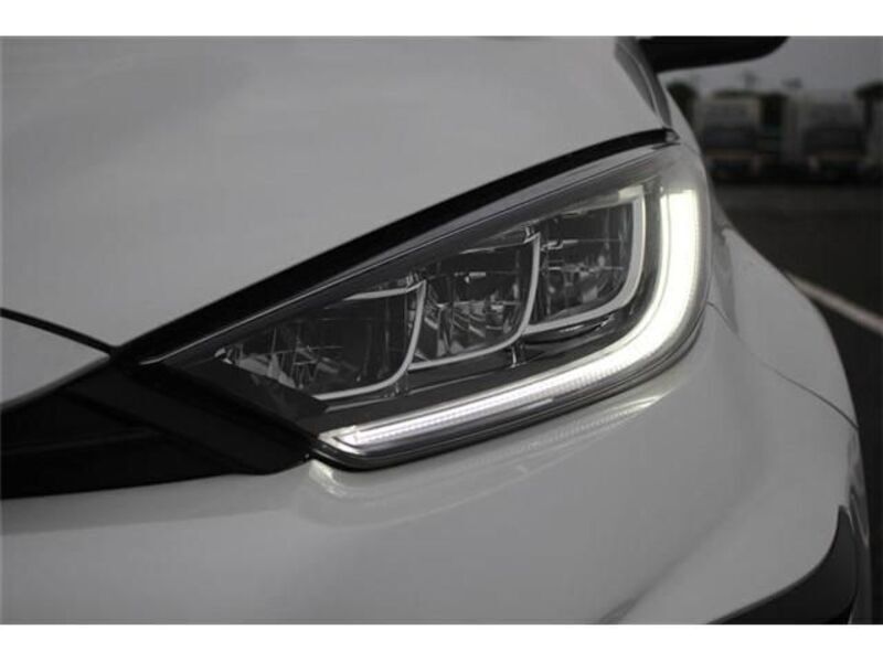 GR YARIS
