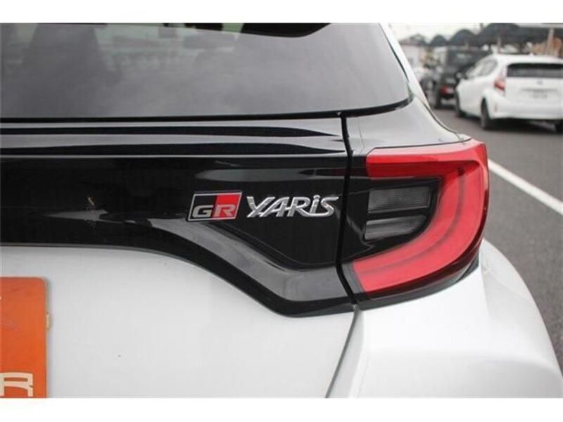 GR YARIS