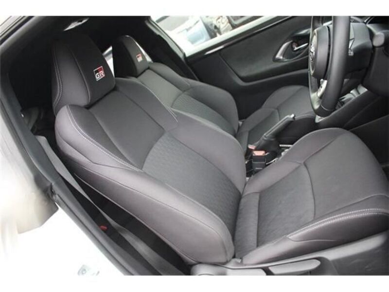 GR YARIS