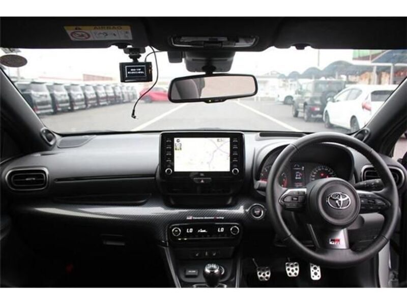 GR YARIS