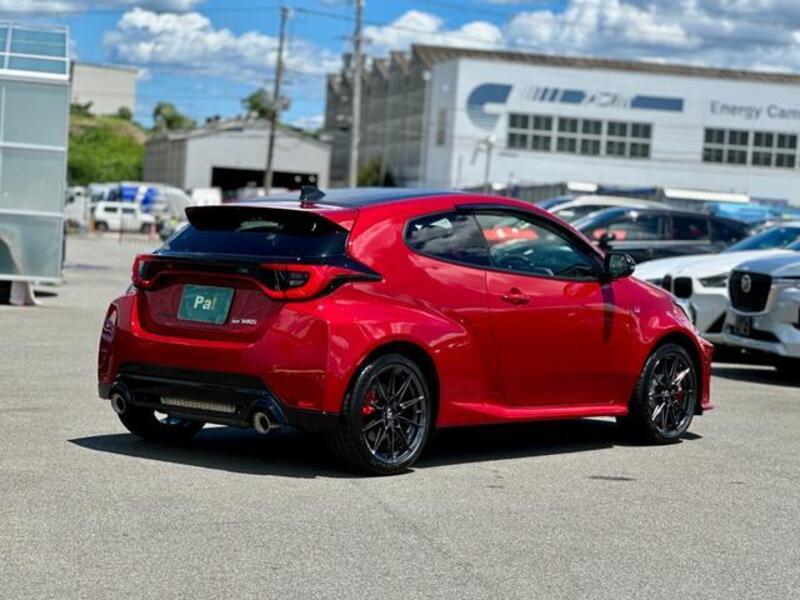 GR YARIS