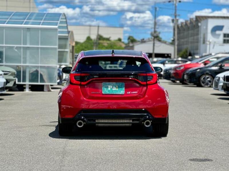 GR YARIS