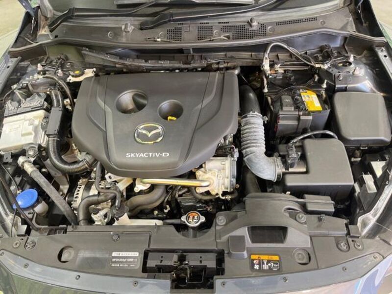 MAZDA2